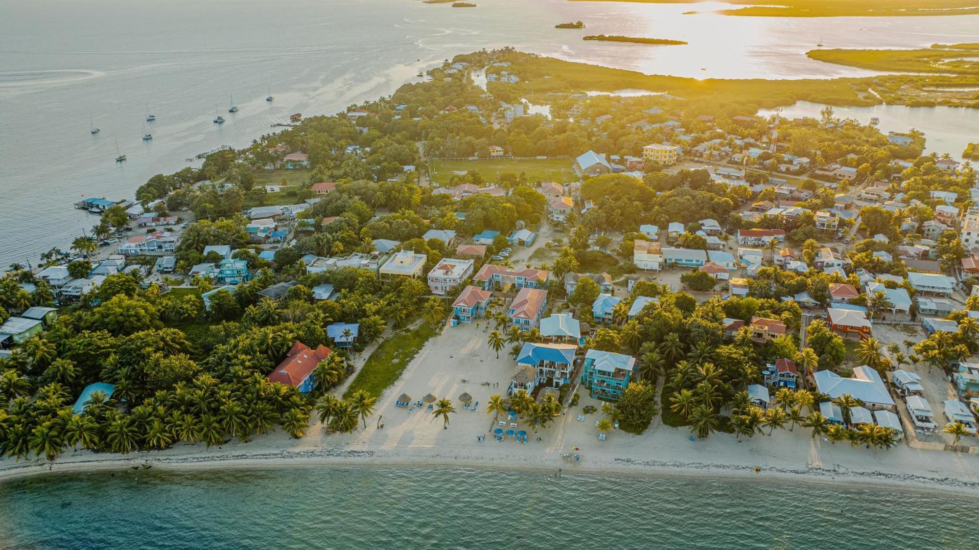 Hotel Ocean Breeze Placencia Exterior foto